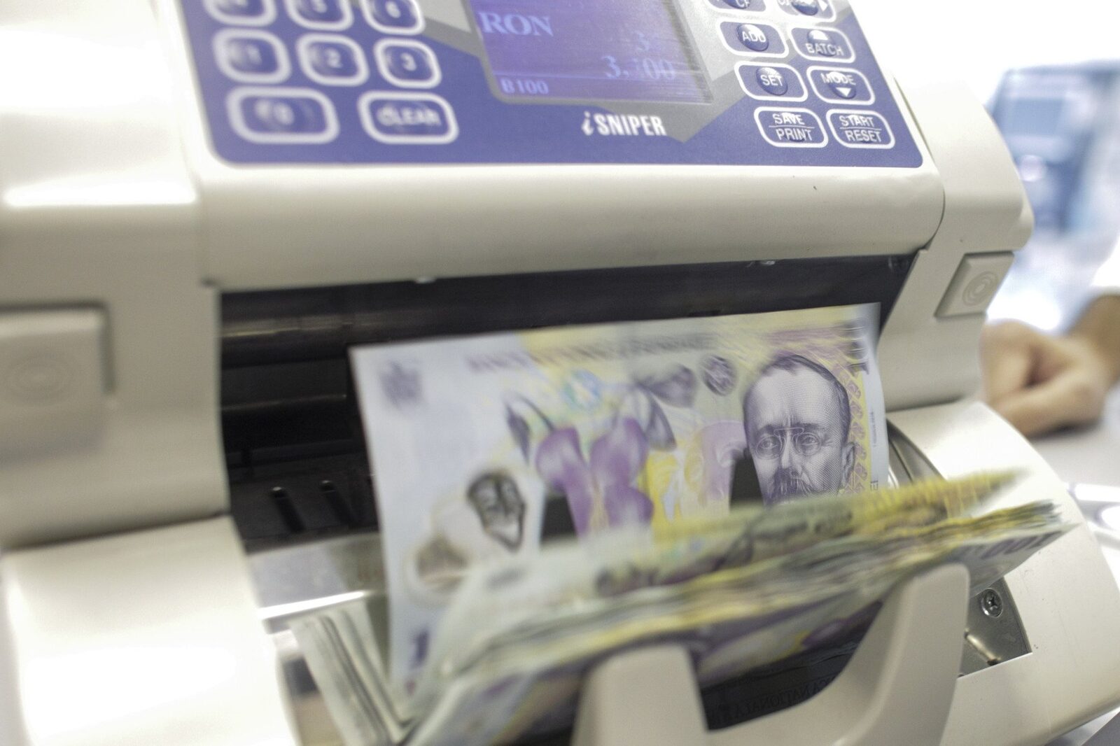 Inflația accelerează în România: Alimentele, mai scumpe cu 7,67% în martie