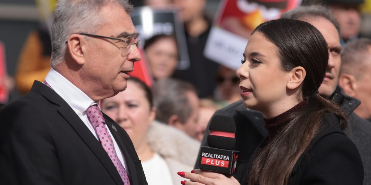 Numărul 2 din AUR, război cu Realitatea Plus: Contre cu Anca Alexandrescu