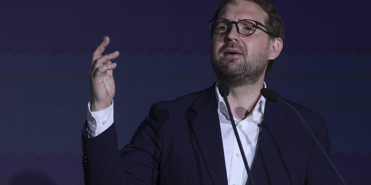 Fritz: „Înțelepciunea rusească”, la gunoi. Când suveraniștii aleg România, nu Rusia?