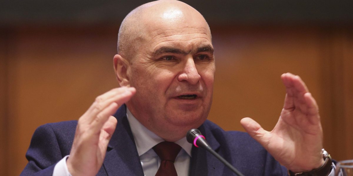 Bolojan, atac dur la PSD: „E greu să fii credibil cu cutii de pantofi și penthouse-uri”