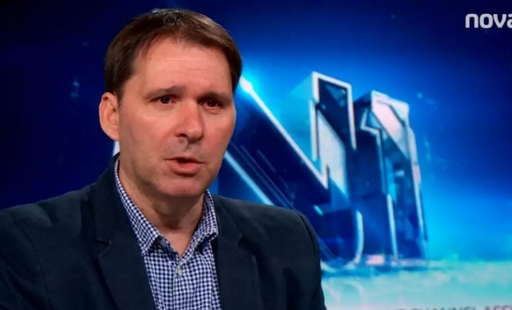 Igor Bozic, redactor-șef al postului de televiziune N1 din Serbia, a fost demis luni, după ce anterior fusese înlocuit din funcția de director al companiei deținătoare