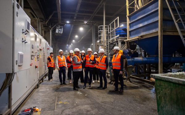 Fabrica din Târgu Mureș va recicla PET-uri: Cea mai mare din Europa în 2026