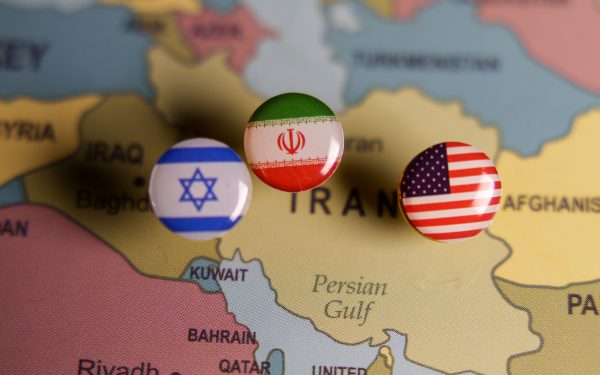SUA, negocieri cu Iranul pe rol, iar Donald Trump cere armistițiu