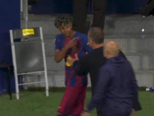 Lamine Yamal a fost protagonistul unei scene tensionate la finalul partidei dintre FC Barcelona și Atletico Madrid, partida disputată în campionatul Spaniol