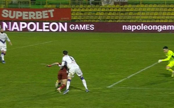 CFR Cluj, penalty NEACORDAT cu FC Argeș: Istvan Kovacs NU a vrut să audă!