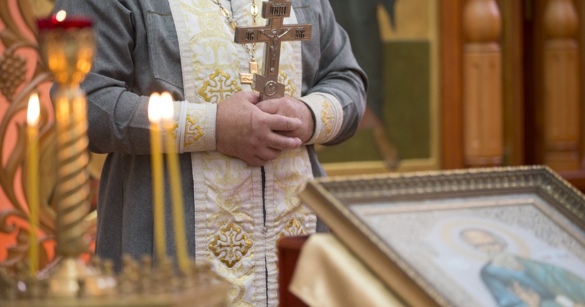 Creștinii ortodocși din România au început luni, 6 aprilie 2026, Săptămâna Patimilor, prin celebrarea Liturgiei de Luni