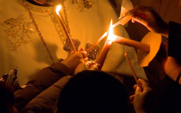 În Noaptea Învierii, Digi24 transmite-n direct slujbele de la biserici din România