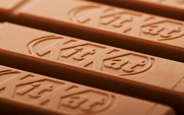 Ciocolata, miza traficului ilegal: Comercianții BRITANICI trag semnalul de alarmă