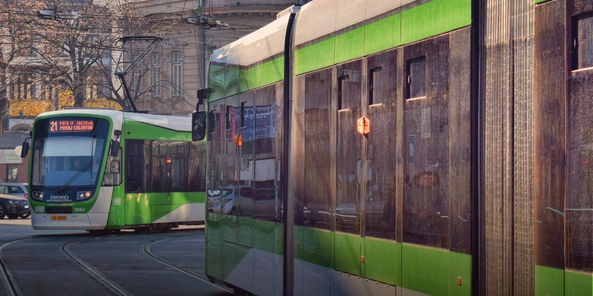 Tramvaiul 21, SUSPENDAT în weekend: Vezi ce autobuze te duc