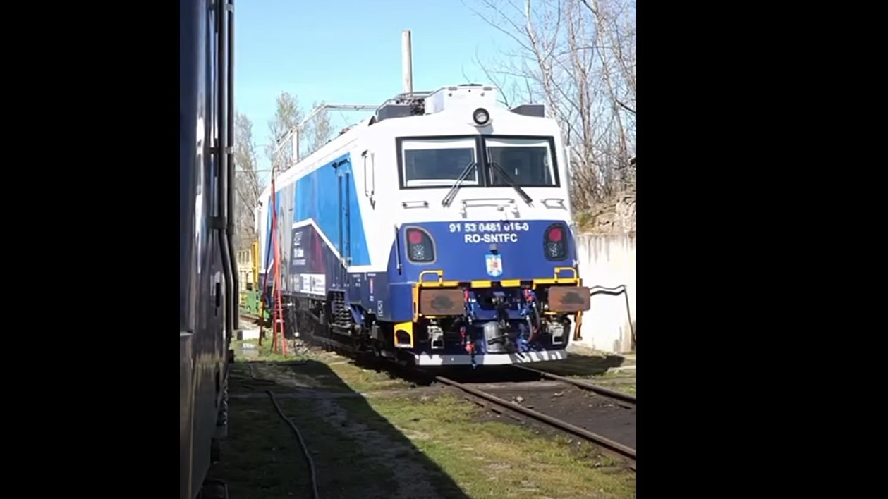 Ministrul Transporturilor Anunță Finalizarea Anticipată a Modernizării Locomotivelor CFR Călători Procesul de modernizare a parcului feroviar românesc avansează cu pași repezi