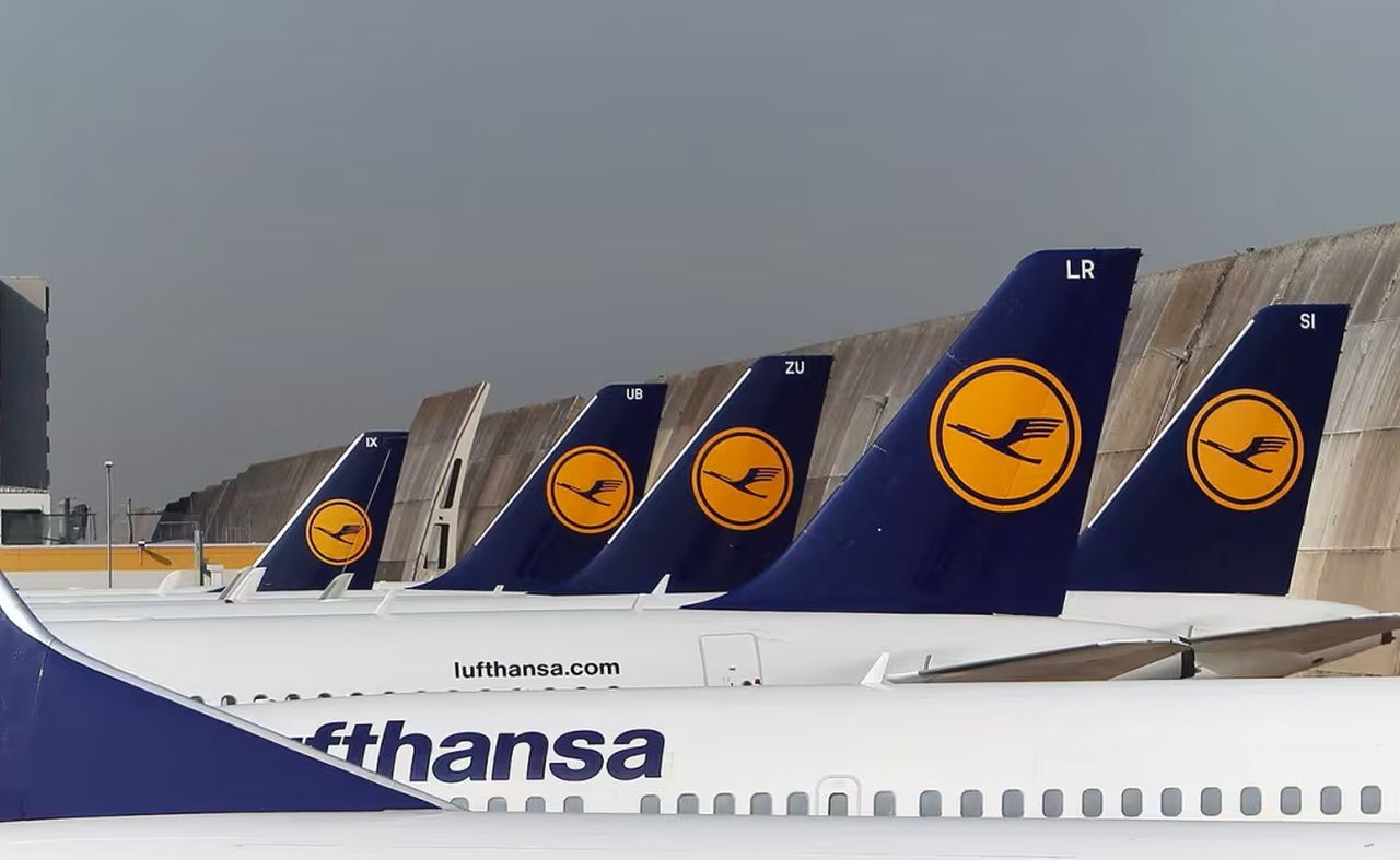 Greva LUFTHANSA paralizează Germania: Sute de zboruri anulate