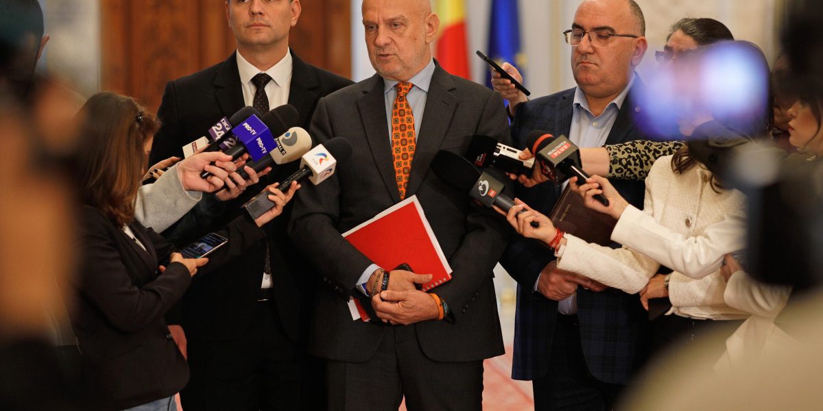 Sindicatele, propunere-șoc pentru PSD: Program de guvernare, la masa negocierilor