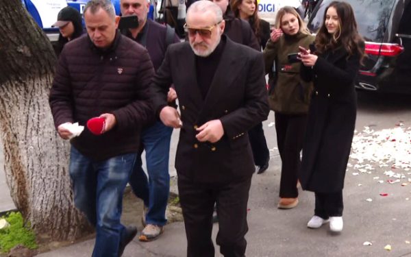Grecii, uluiți de Gigi Becali la înmormântarea lui Mircea Lucescu. Ce poreclă i-au dat