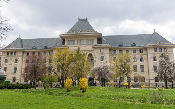 Bucureștenii, invitați la tururi GRATUITE în Primăria Capitalei în weekend