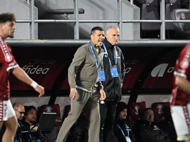 Gâlcă, răspuns acid la adresa lui Dobre: „Nu-ți place tactica, pleacă!”