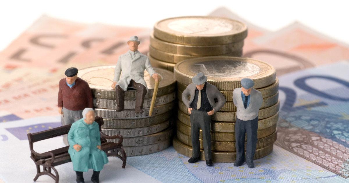 Guvernul a aprobat joi un pachet de măsuri menite să ofere sprijin financiar pentru pensionarii cu venituri mici și pentru copiii cu dizabilități