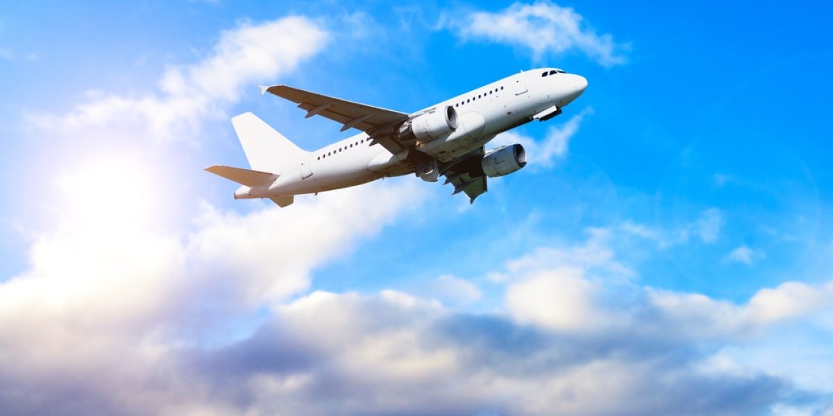 Criză kerosen: Vacanțe mai scumpe și mai puține pentru români în această vară