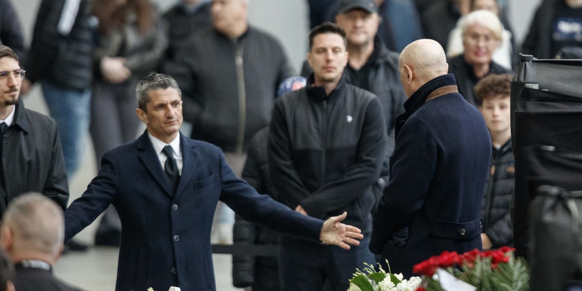 Răzvan Lucescu, cuvinte sfâșietoare la priveghiul lui Mircea: „A luptat, a învins, a pierdut”