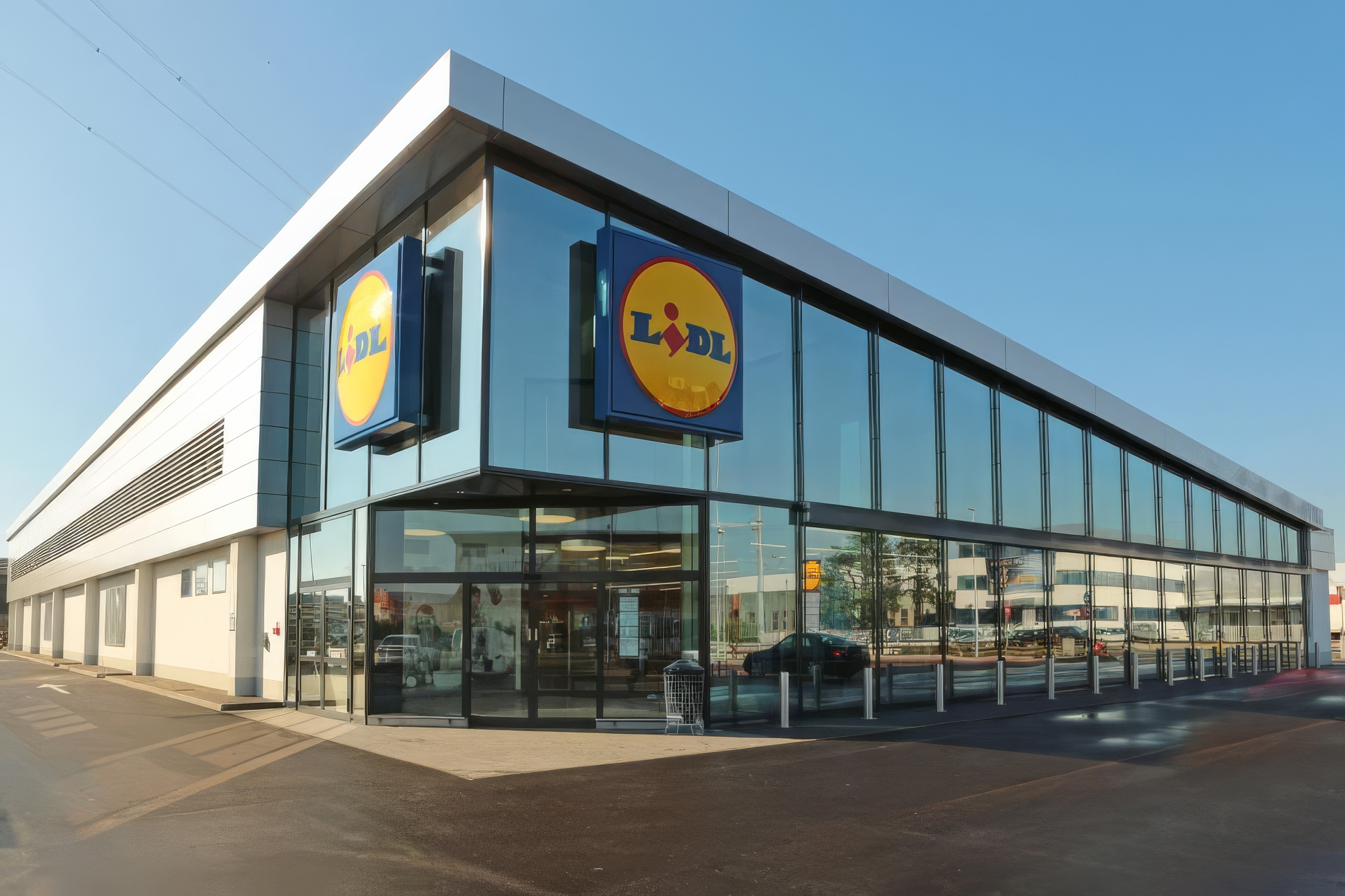 Lidl oferă o metodă simplă pentru clienți de a economisi în perioada sărbătorilor pascale, printr-un cupon de 50 de lei pentru cumpărături de minim 500 de lei, efectuate într-un singur bon fiscal