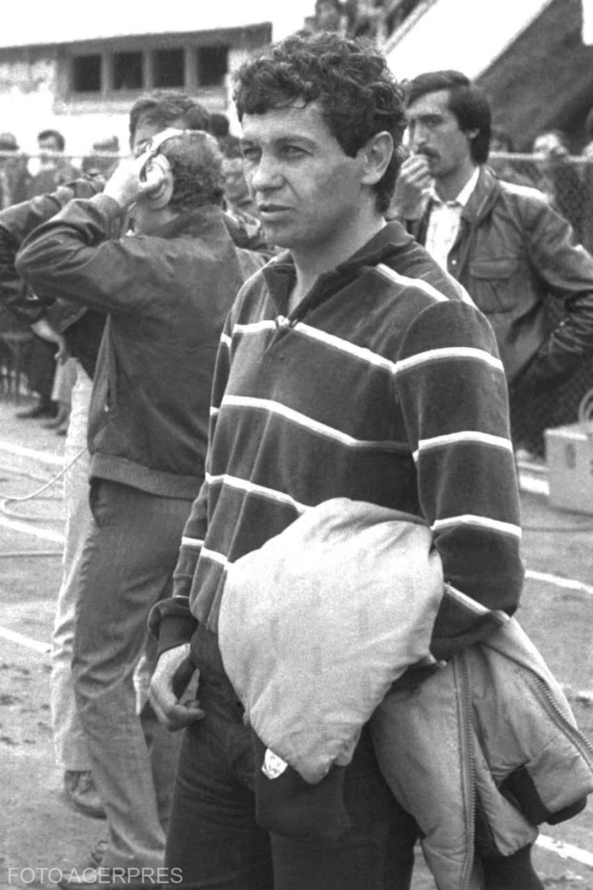 Mircea Lucescu, unul dintre cei mai mari antrenori de fotbal români, a încetat din viață marți, la vârsta de 80 de ani