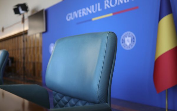 Criză politică: Ce riscă România, avertismentul unui consilier prezidențial