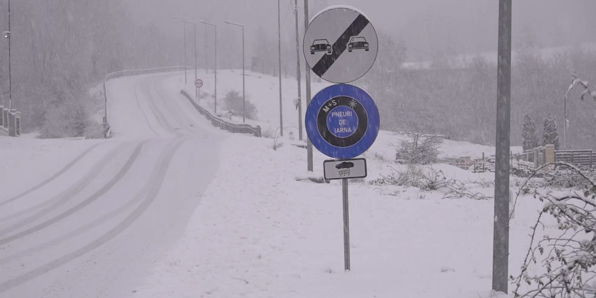 Drumarii lucrează frenetic pe Transalpina: Șoferii, avertizați pe sectorul Rânca – Obârșia Lotrului