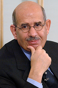Mohamed ElBaradei, fostul director al Agenției Internaționale pentru Energie Atomică (AIEA) și laureat al Premiului Nobel pentru Pace, a lansat un apel ferm către comunitatea internațională, îndemnând la acțiune pentru a evita agravarea conflictelor în regiunea Orientului Mijlociu