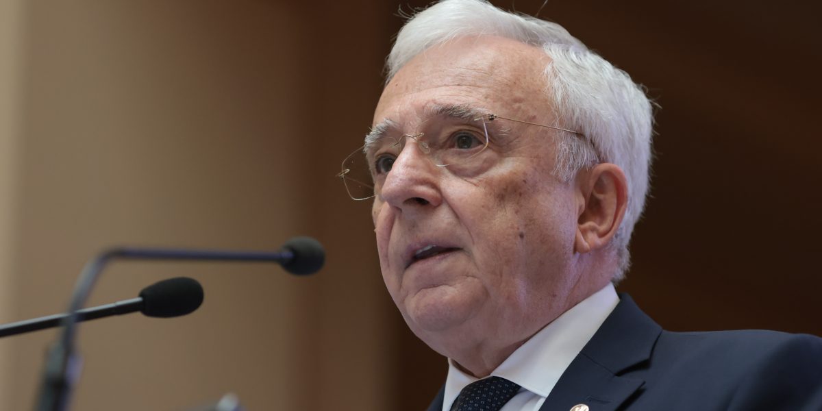Isărescu, după weekendul cu raportul anti-ROBOR: Confuzie publică!
