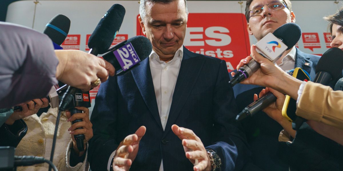 Bolojan, pe muchie de cuțit: Ce joacă Grindeanu după retragerea PSD?