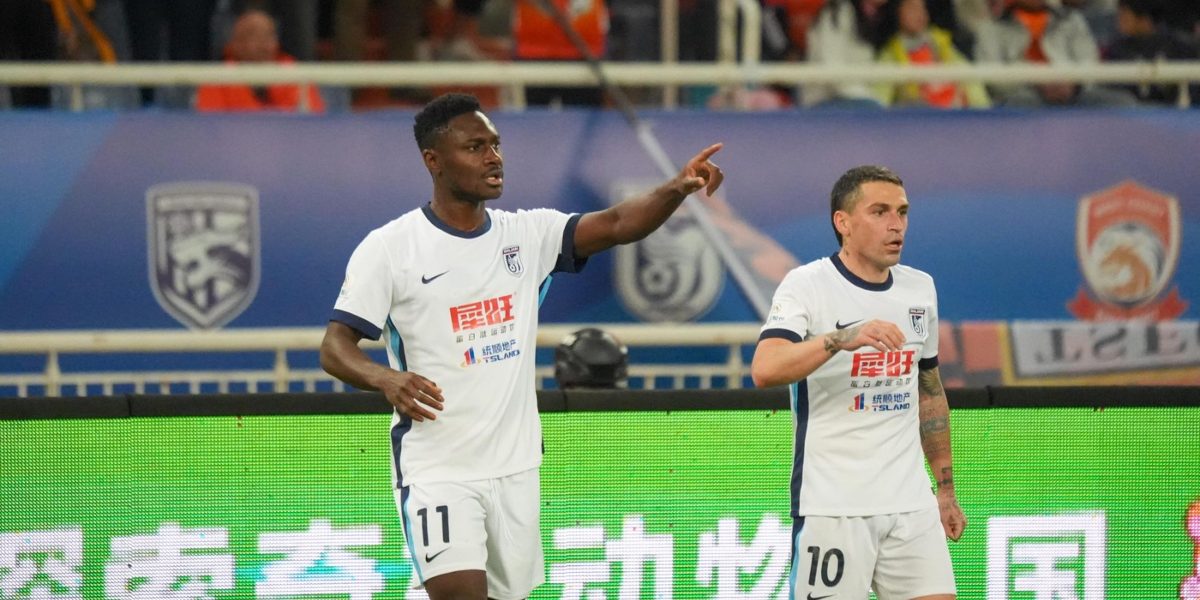 Stanciu, EUROGOL în China! Românul a marcat SPECTACULOS pentru Dalian Yingbo