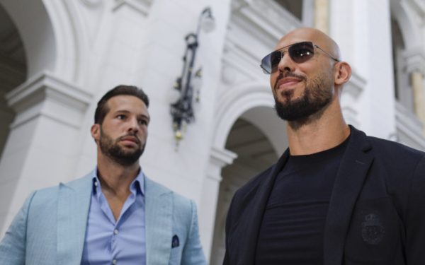 Frații Tate, liberi de control judiciar. România plătește cheltuieli