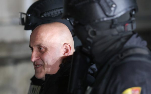 Potra, în arest: Fiul și nepotul scapă cu control judiciar