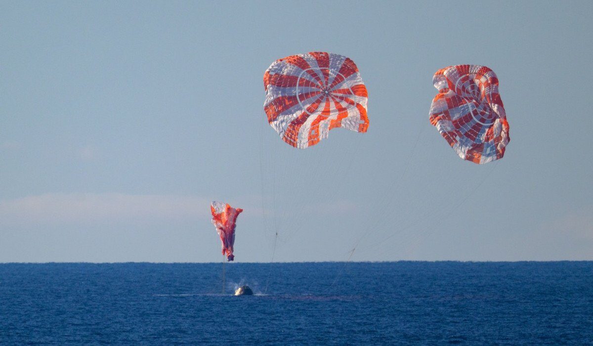 Orion a amerizat în Pacific: Misiunea Artemis II, un nou record istoric!