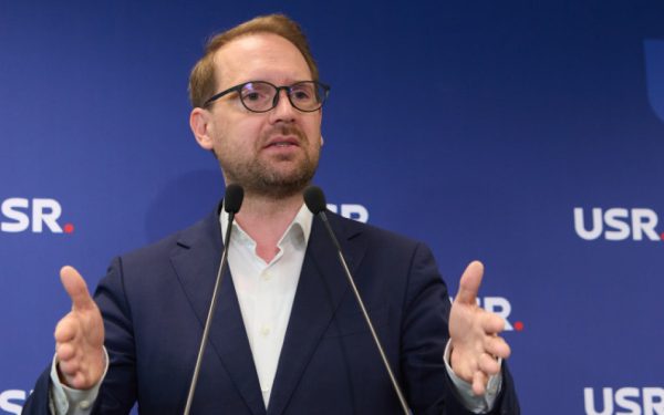 Fritz, atac la PSD: „Vreți butoanele înapoi, ca pe vremea lui Ciolacu și Ciucă”
