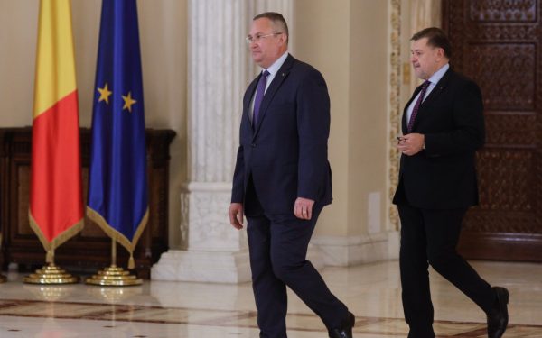 Rafila, atac direct la Ciucă: Ce reproșează fostul ministru despre vaccinuri Pfizer