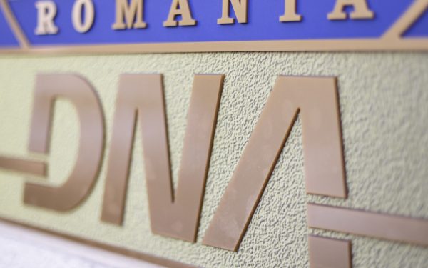 DNA: Dosarul vaccinurilor COVID-19, încă în lucru. Ce cere Pfizer în Belgia