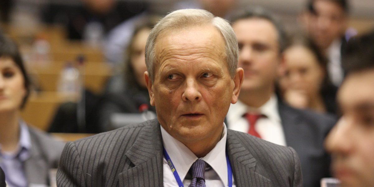 Stolojan, verdict crunt: România, „țară care se împiedică”. Cine va plăti?