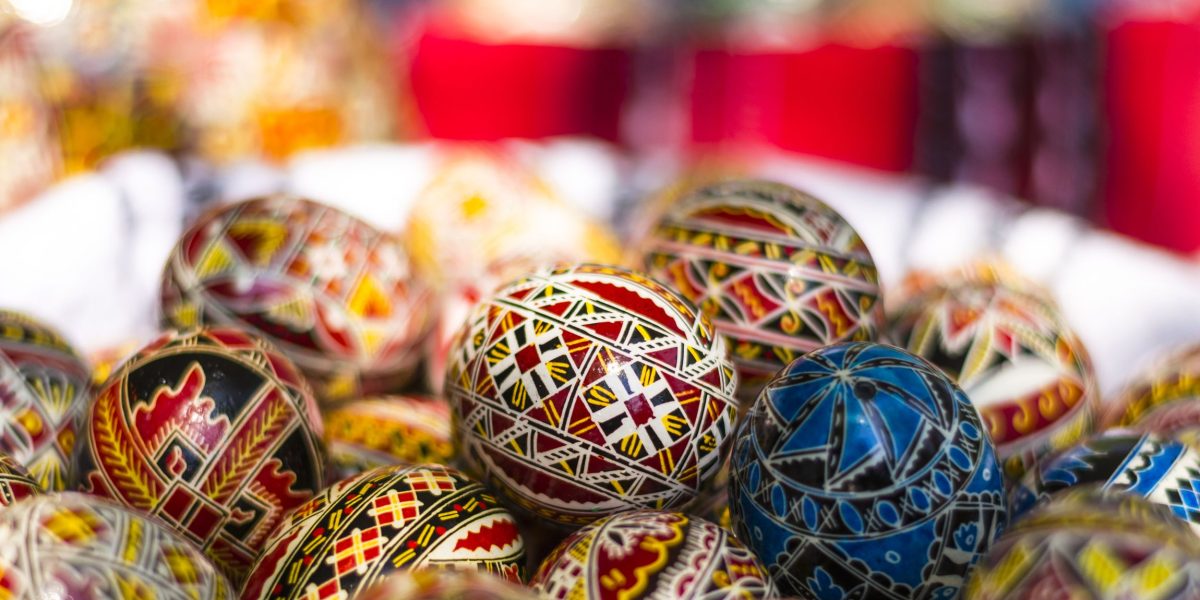 Mesaje de Paşte 2026: Urări calde pentru cei dragi, din România și Europa