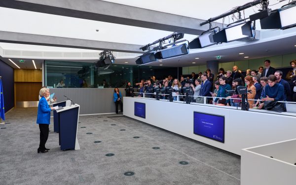 Comisia Europeană, lovită de scumpiri: Factura importurilor cu 22 mld € mai mare