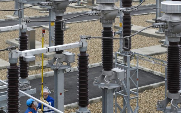 Cancelaria propune condiții mai dure pentru racordarea la curent. Stop speculei?