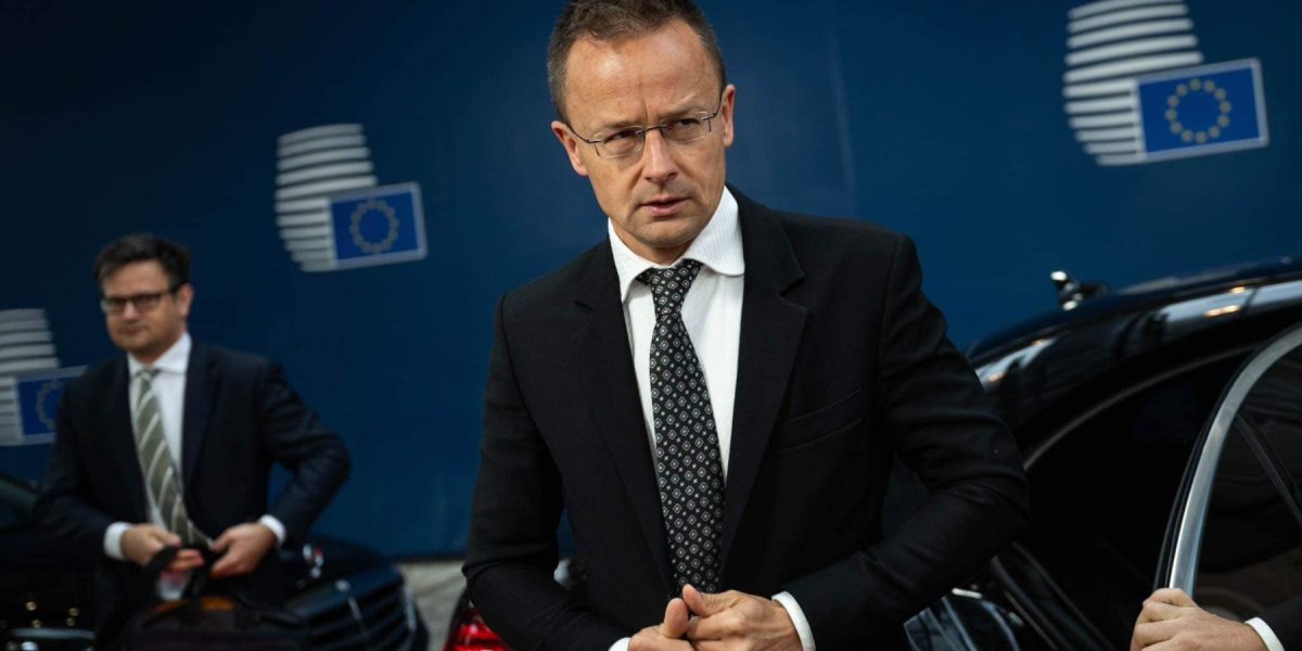 Peter Magyar acuză: Szijjarto a distrus documente despre sancțiunile UE