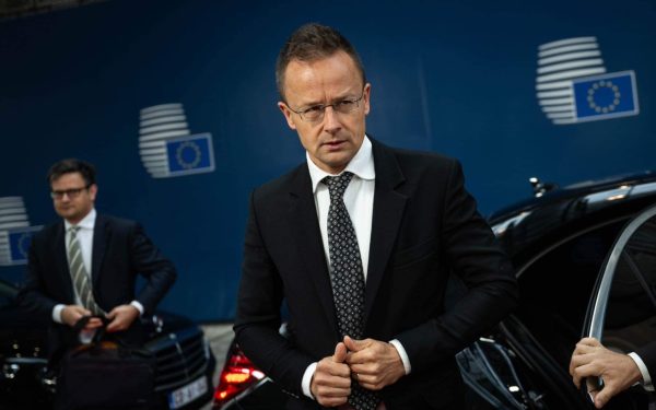 Peter Magyar acuză: Szijjarto a distrus documente despre sancțiunile UE