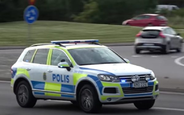 Norvegian de 14 ani, șofer de autobuz spre Suedia: Filmul unei nebunii