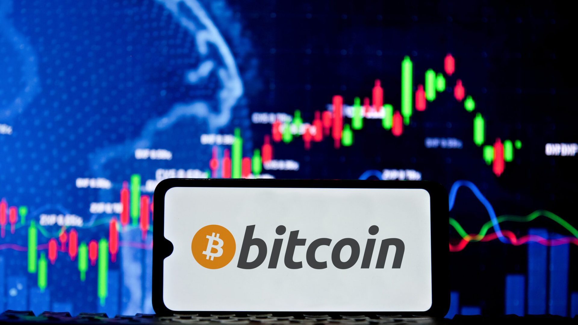Analistul Mike McGlone de la Bloomberg Intelligence susține că nivelul de 75.000 de dolari reprezintă un punct crucial pentru piața de Bitcoin