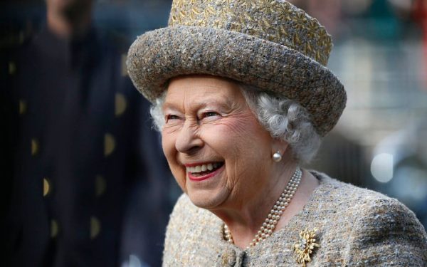 Sandvișul REGINEI Elisabeta a II-a: Mâncat ZILNIC, timp de 90 de ani!