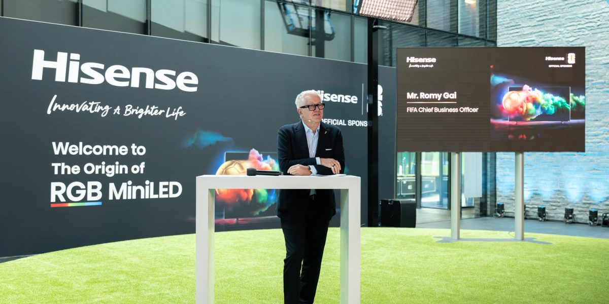Hisense, partener FIFA: Noile televizoare MiniLED, dezvăluite la sediu