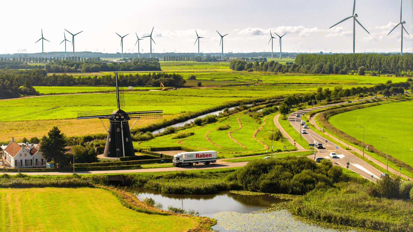 Scumpirea carburanților a generat din nou tensiuni semnificative în sectorul logistic, în special în transportul rutier, unde combustibilul rămâne una dintre cele mai importante componente ale costurilor