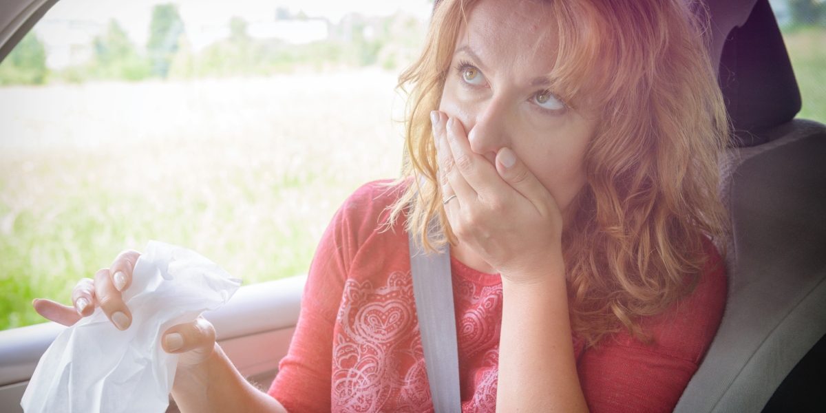 Mașina nu te mai chinuie: Gesta asta simplă te scapă de răul de mișcare