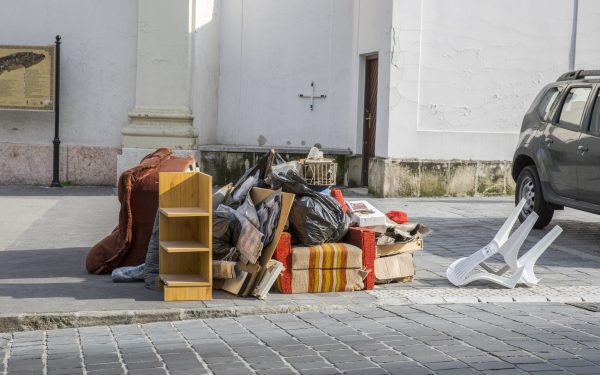 Amendă-record pentru gunoi: Poliția și Jandarmeria bat la ușă cu 45.000 lei!