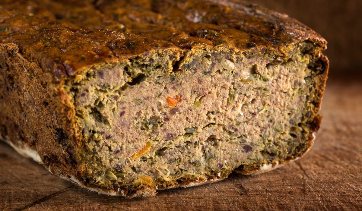Delicios drob de post: ciuperci, spanac și leurdă, secretul gustului perfect